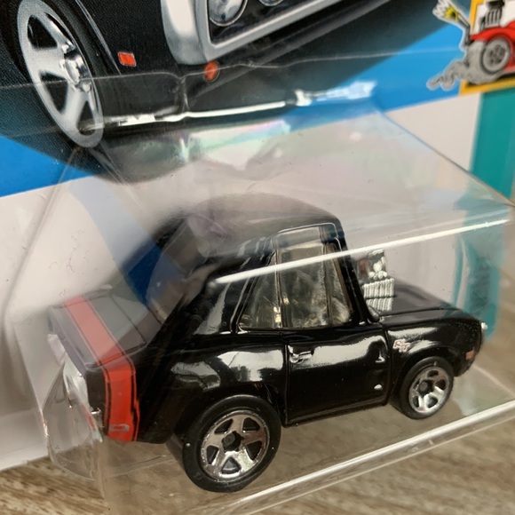 70 Dodge Charger Fast & Furious Tooned Hot Wheels Black Car FF 2024 Hotwheels ๐ - Picture 4 of 6